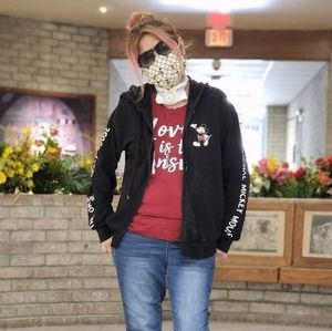 Meet your Posher, Sally